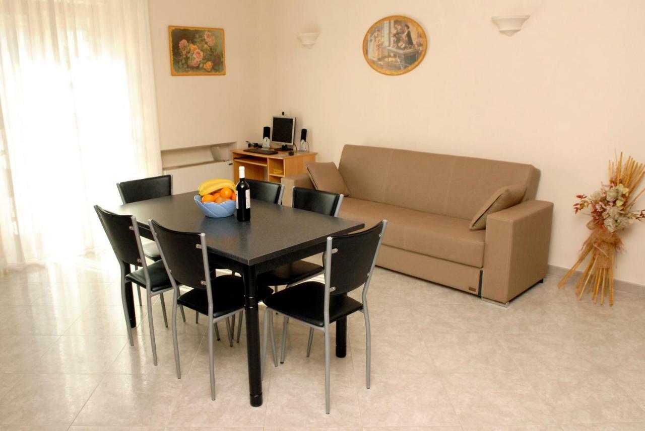 Mare And City House Manfredonia Buitenkant foto